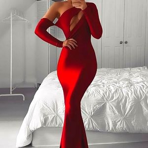 Pretty hurts dress